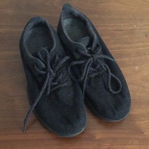 Black allbird wool runners